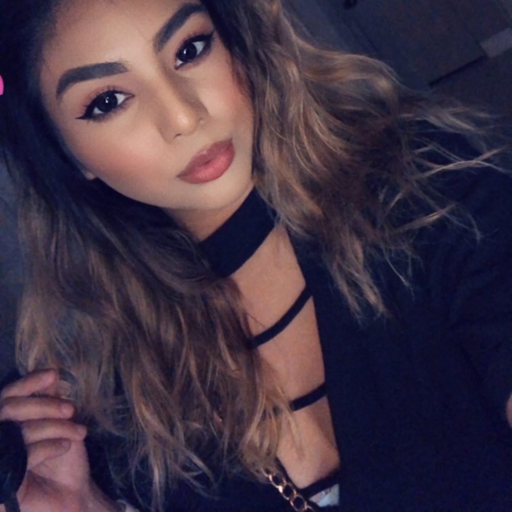 Meet your Posher, Adriana